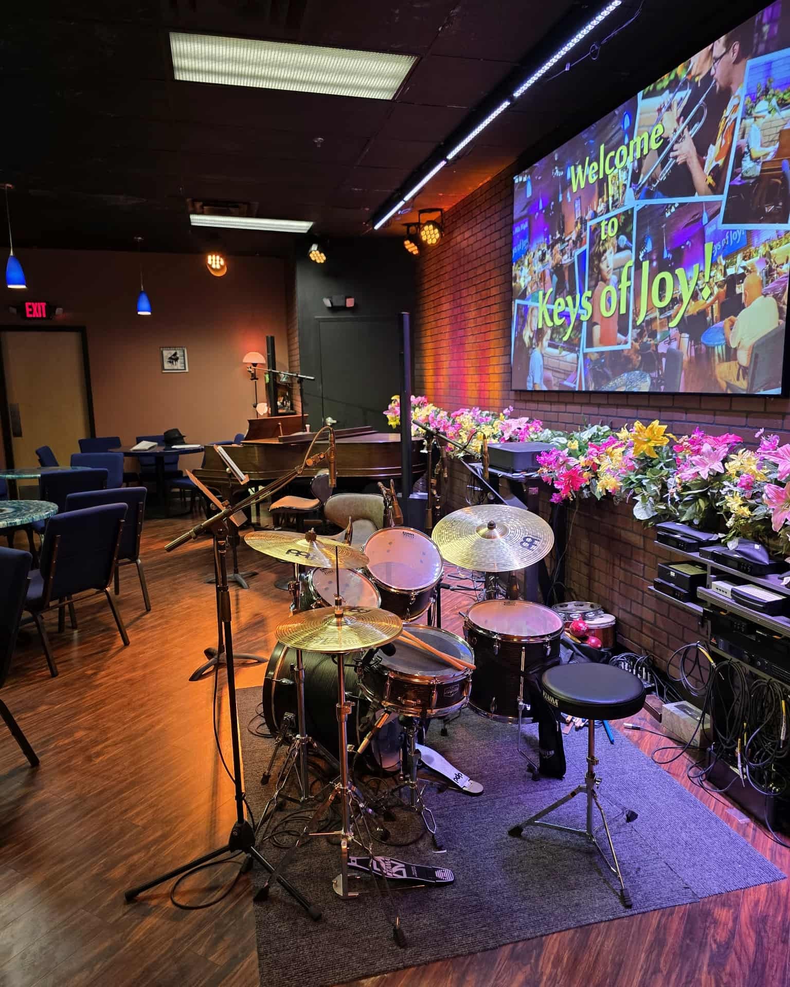 The piano lounge at Keys of Joy! Studio